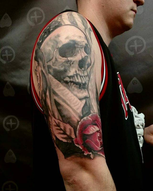 BlaqueSalt's tweet photo. Tattoo by @pdudes_art Skully/rose jammer from the other day. Thanks, Adam. #worldfamousink #veganink #5thavenuesupplies #worldfamousink #allaprimaink @blaque_salt_studio_ @seconcskintac @allaprimaink @alla_prima_inkworks @elite_needles @fkirons https://t.co/bUzoyTrZSG