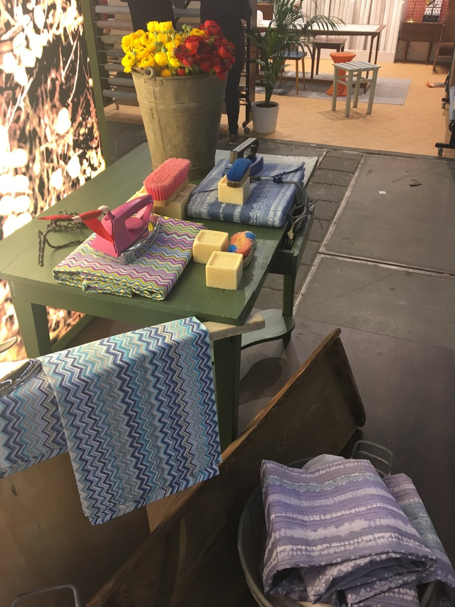 gipetex's tweet photo. Fantasie fresche e classiche per la nuova stampa Eolo disponibile nelle varianti Blu e Lilla #eolo #copripiumino #lenzuola #quilt #biancheria #violet #blue https://t.co/6VmUrMHQtd