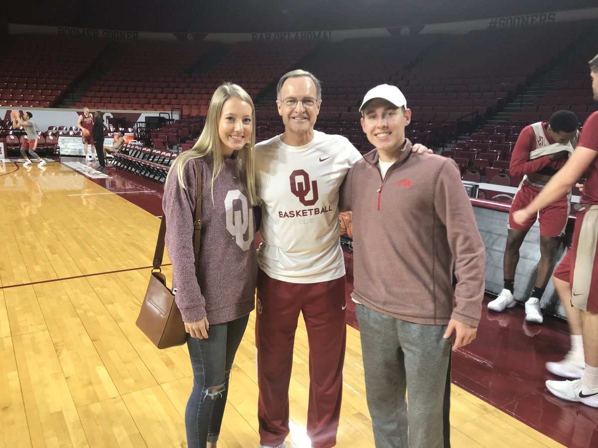 Live_OU_'s tweet image. Congratulations to Caitlin Russell for winning our Housing Survey drawing!! Live OU. Everything is here.