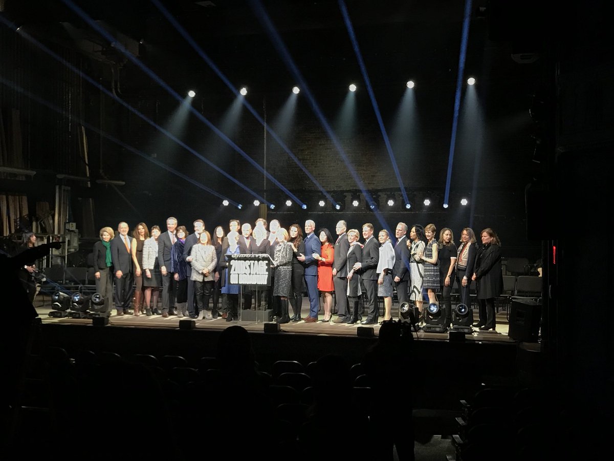 BroadwayGirlNYC's tweet photo. First event of the week: official lighting ceremony at the new #HayesTheater by @2STNYC!! Welcome to #Broadway!! 🎭💡 https://t.co/2dIli8BexD