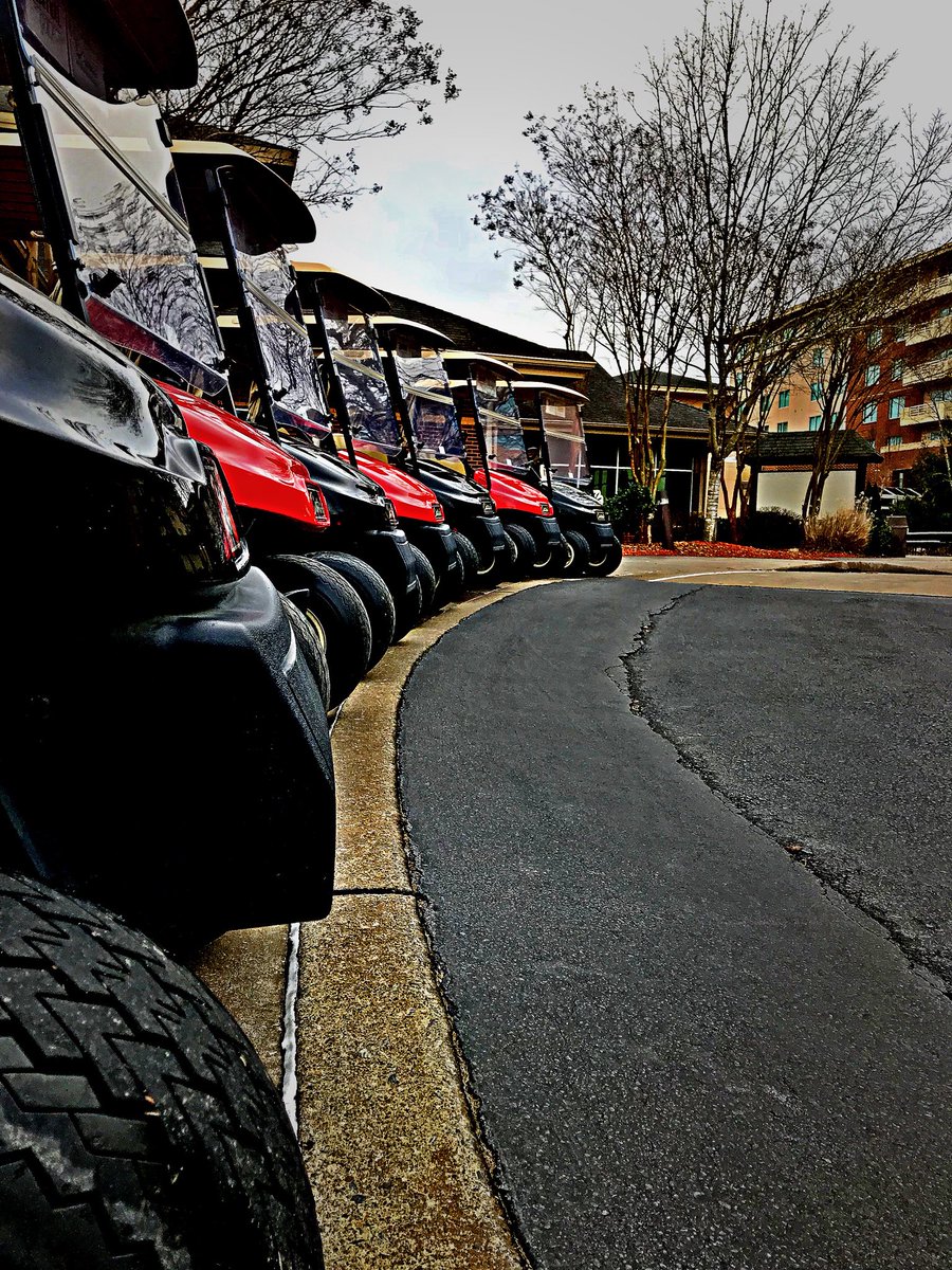 Bit chilly and a bit damp but we are open! #wintergolf