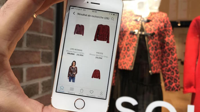 La Redoute lance une application capable de reconnaître les vêtements #IntelligenceArtificielle modeintextile.fr/redoute-lance-…