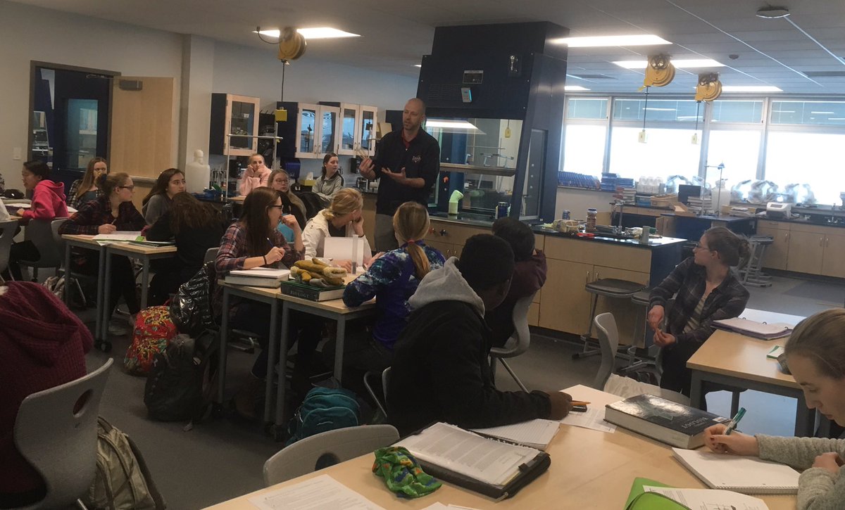 JMMaldonadoP's tweet photo. Reflections on instructional highlights from last week: Mr. Keating supporting students as they determine which food provides the most energy...by burning it! #SPPSinspiredlearning #innovation #collaboration https://t.co/e3ChVbPIUY