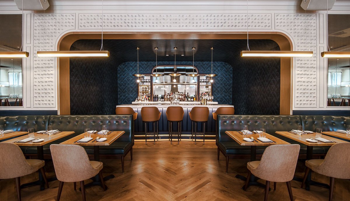 MartynWhiteLDN's tweet photo. When a restaurant design is perfect in every single way. @Somersetchi at the @ViceroyChicago designed by @AvroKO . I need to get myself over there! *photos by Anthony Tahlier.
#interiordesign #hotel #restaurant #viceroyhotel #interiordecor #avroko https://t.co/UuhtkMj6kD
