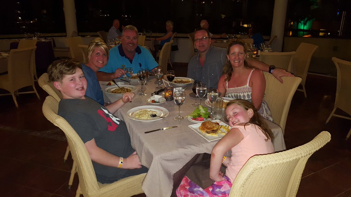 TimWiens2's tweet photo. last night's dinner #RivieraMaya #CATALONIAYUCATAN great times @Wiens_Lis https://t.co/Q5kxPJzkVJ