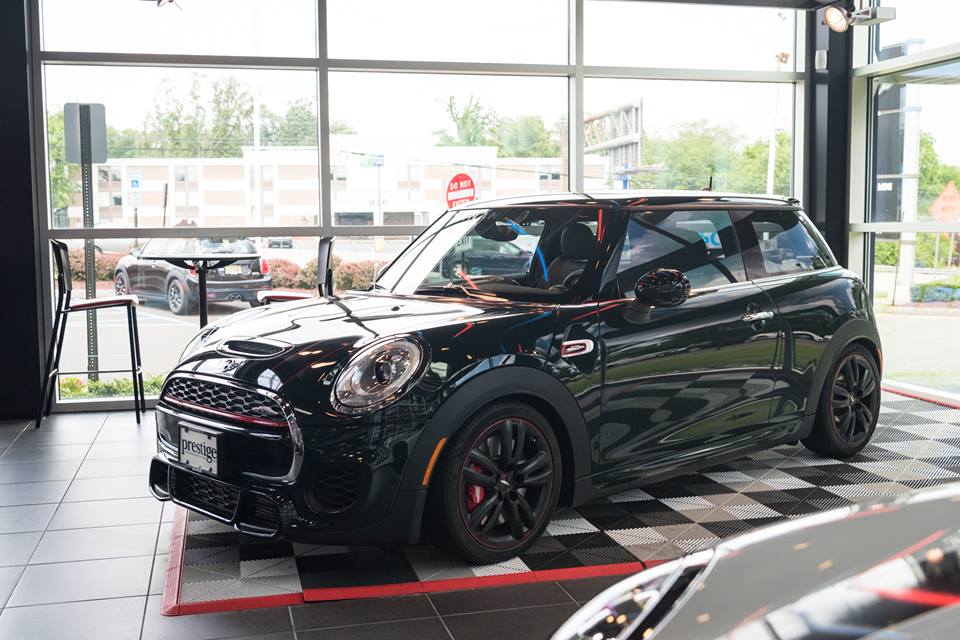 MINIRamseyNJ's tweet photo. #MINIMonday may be our favorite day of the week! #MINI #MINIUSA #DrivePrestige #PrestigeMINI https://t.co/mzdWOArEJ9