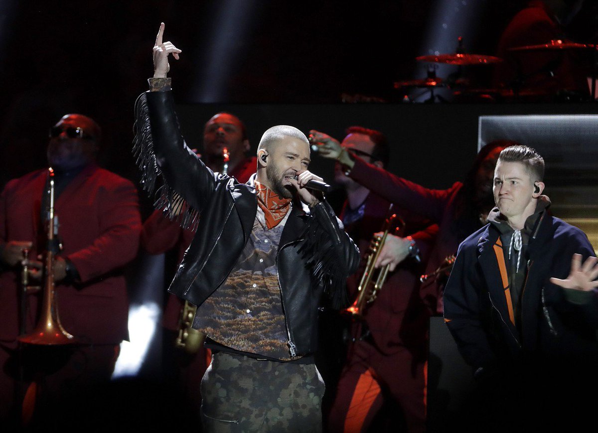 Review: Jam-packed Timberlake halftime show fails to dazzle: bit.ly/2s8Ixgl https://t.co/ZHvUStZM5t