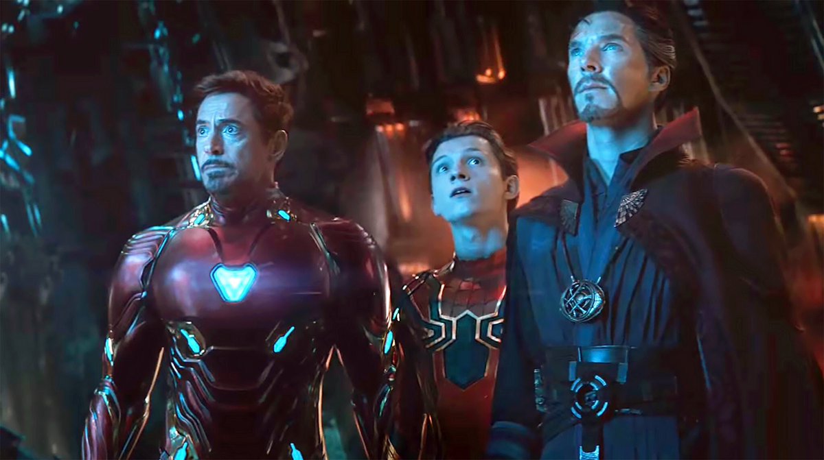 Thor_loki_0w0's tweet photo. 존나 진지하게 싸우고잇는데 갑자기 피터가  

피터 : 헉 어떡해,,, 저 오늘 학교 결석했다고 메이숙모한테 혼날꺼같아요,,

토니 : ((갈곳을 잃은 초점((
닥스: ((먼산)) https://t.co/wXjyUQOP43