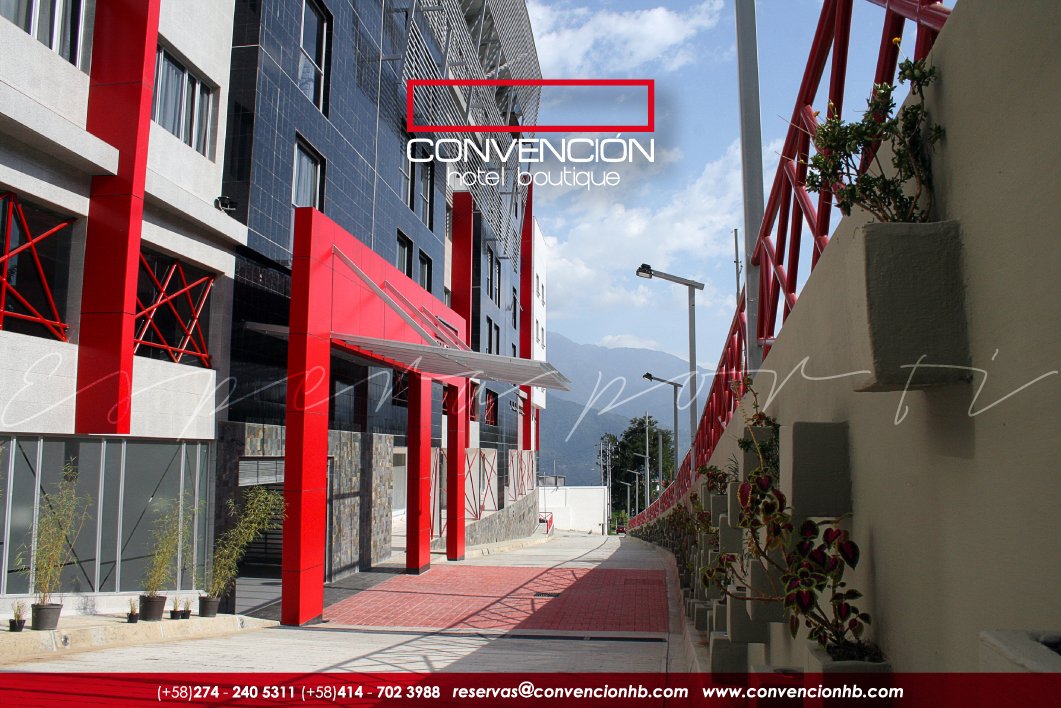 convencionhb's tweet photo. En #ConvencionHotelBoutique hacemos que cualquier día sea increíble!
#FelizLunes ¡Te Esperamos! 💼👔💯
.
.
.
#EsperaPorTi #Mérida #Venezuela #HotelBoutique #HotelesDeLujo #LuxuryHotels #Hotel #Hotels #HotelLife #Luxury #igersmerida #igersvenezuela #Travel #turismo #trendy #chic https://t.co/HomzOihAaW
