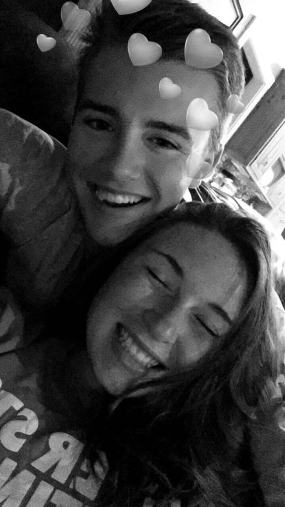 jordyyn11's tweet photo. happy 6 months to this guy that i call my boyfriend 😘❤️  i love you 😍 https://t.co/4GSCgt6t2C