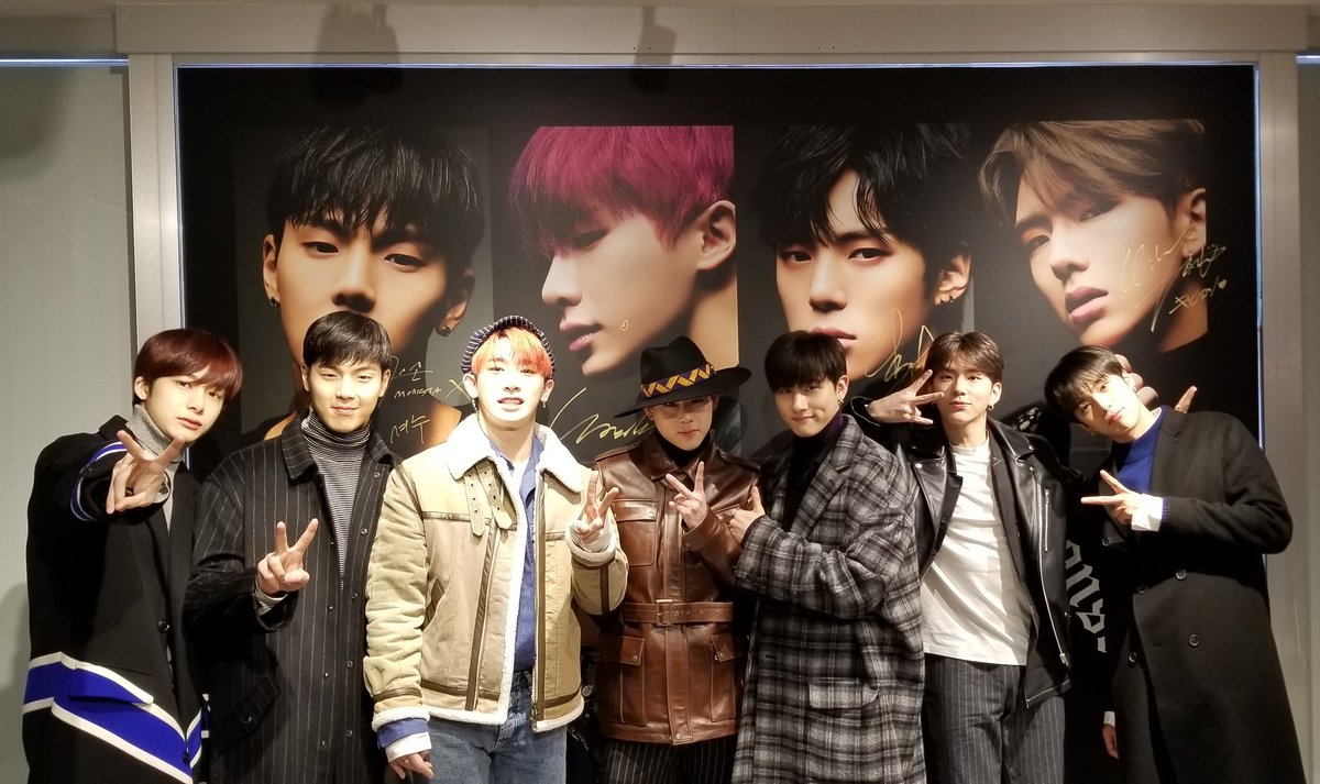 monsta_sincero's tweet photo. #1000DaysWithMonstaX
Muito obrigado por esse mil dias, a gratidão de ter vocês na minha vida é gigantesca que não cabem nas palavras digitadas nesse Twitt.
Se Monbebe tem sido um presente enorme, muito orgulho de vocês. 💕💕 https://t.co/bsb14HW2Fp
