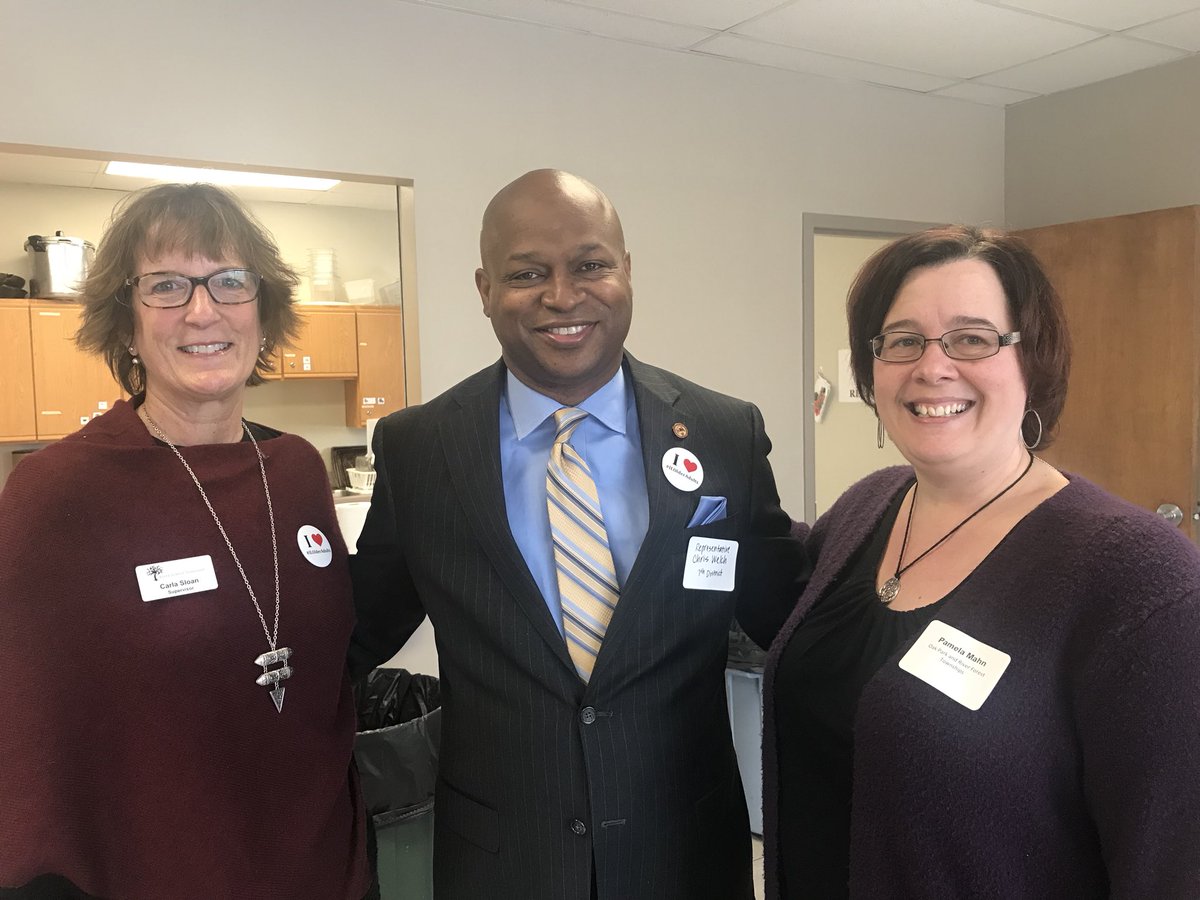 SpeakerWelchIL's tweet photo. Starting my week out at the Age Options 2018 Legislative Breakfast. Always learning how to connect older adults and those who care for them with resources and services options. #ILOlderAdults #AgeOptions https://t.co/2IkFcB7QD2