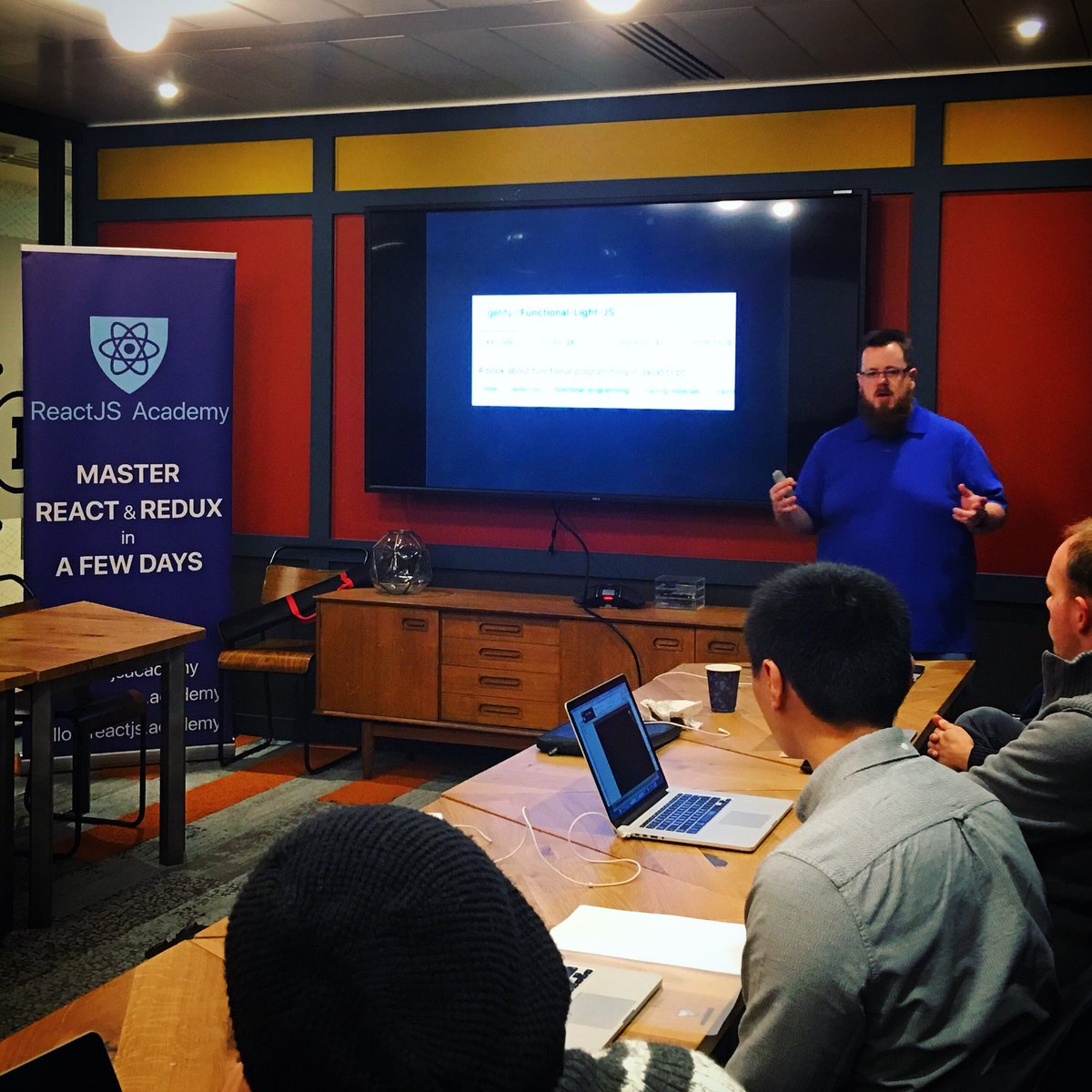 reactgqlacademy's tweet photo. #BlueMonday #reactjsacademy style...weβre starting this week with #KyleSimpson @getify and #functionalprogramming in #JavaScript πͺπ»π€ππ» #coding #webdev #learntocode #WebDevelopment https://t.co/Yf6IcweTkP