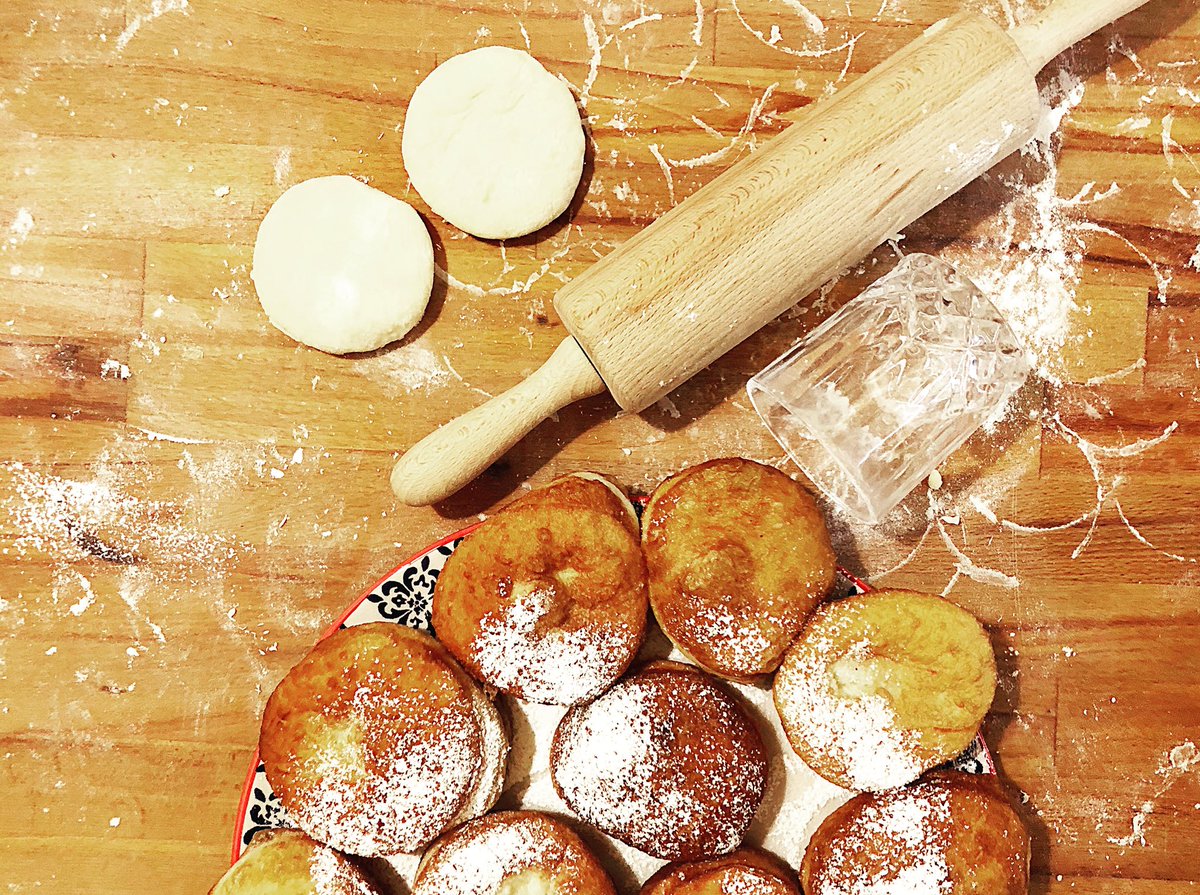 OCoanta's tweet photo. Nothing like a good old donut. I am working every day to bring back forgotten recipes not only at home but in restaurants all over #romania 
 #deepfried #breaddough #simplefood #sweet or #savoury #childhood #food #local #recipes #transylvania #discoverromaniabeyonddracula https://t.co/cZGfPsK8er