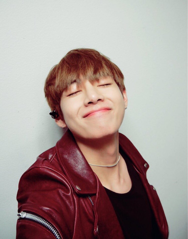 kpoplover_bts_'s tweet photo. この四次元さんが世界１なのはなぜ？

かっこいいから💜🧡

共感 ← いいね
テテペン ← RT

#ARMYと繋がりたい 
#armyいいねしてくれた人全員フォロー 
#ARMYさんRTしてくれたらフォローする 
#ARMYさんと猛烈に絡みたい https://t.co/mEx2Q2SwHu