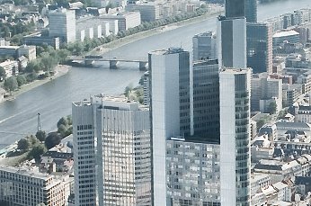 EurexGroup's tweet photo. #EurexClearing’s partnership program, designed to create a liquid, #EU based alternative for the #clearing of interest rate swaps, is gaining broad market support. Read more about the program and our January figures in our monthly overview: https://t.co/e5qalsxaS8 https://t.co/fFJnp281mf