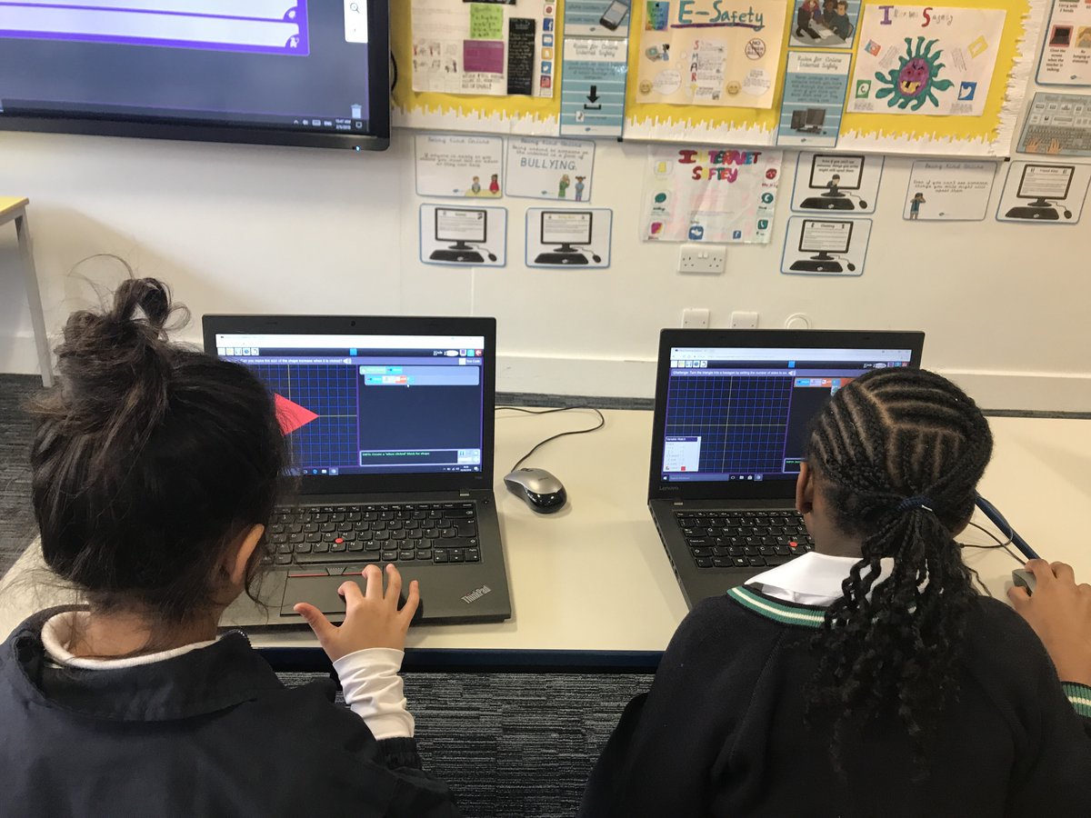 CroydonHighJnrs's tweet photo. Year 3 are learning to code and debug during their Computing lesson today. #year3computing #everygirleveryday https://t.co/2nfA05koVN