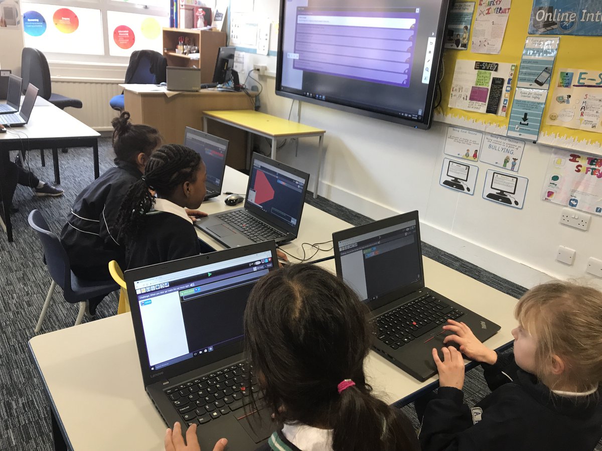 CroydonHighJnrs's tweet photo. Year 3 are learning to code and debug during their Computing lesson today. #year3computing #everygirleveryday https://t.co/2nfA05koVN