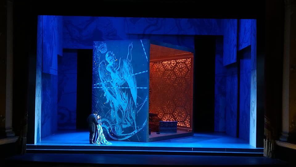 InArtAgency's tweet photo. È in scena fino a domenica prossima l'#Otello di #Verdi firmato da #FrancescoMicheli che ha inaugurato la nuova stagione del #TeatroFilarmonico di #Verona! #FrancescoPittari è Rodrigo >https://t.co/VFMTXdahzo https://t.co/Tc9IbW4sip
