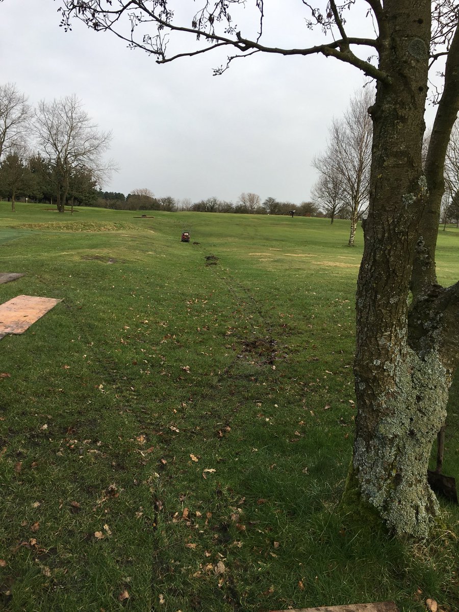 HindleyHGC's tweet photo. Once again another “#bigjob” broke out. #5thgreen #drainage https://t.co/NAXsPEMlAI