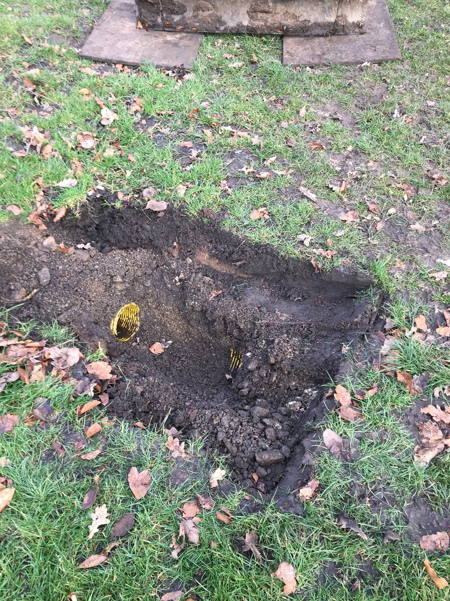 HindleyHGC's tweet photo. Once again another “#bigjob” broke out. #5thgreen #drainage https://t.co/NAXsPEMlAI