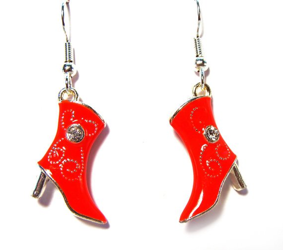 girliegals12's tweet photo. Cowgirl Up with these Darling Cowgirl Boot Earrings in White, Red, Black, PinK: https://t.co/6h2yk82NgF #red #redearrings #boots #bootearrings #cowsgirlboots #handmadeatamazon #ValentinesDay https://t.co/i15FtWiBj6
