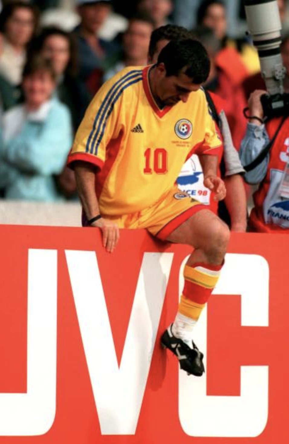 Happy birthday Gheorghe Hagi! 