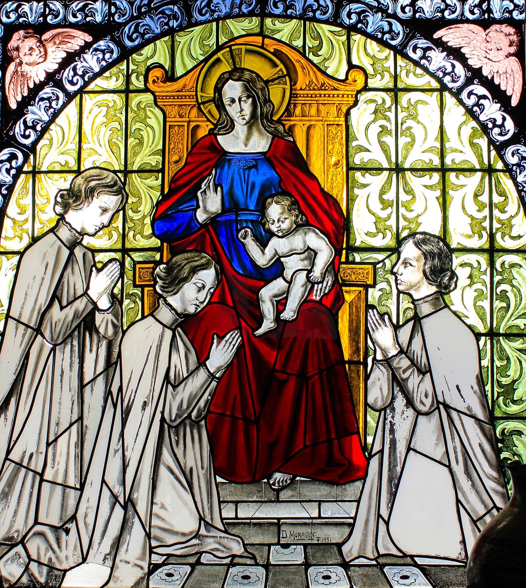 ¿Sabes dónde se encuentra esta maravillosa vidriera?