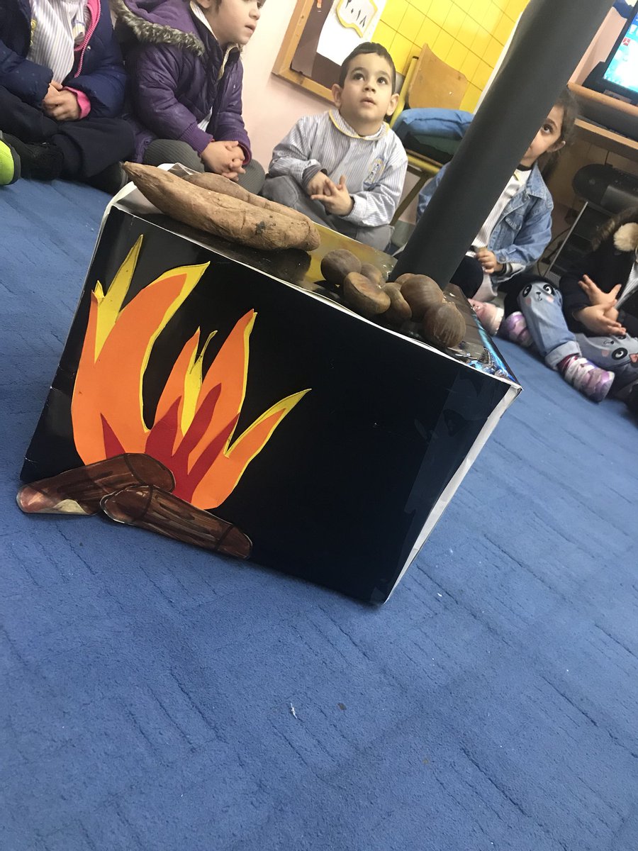 SafaAshbah's tweet photo. Have you ever met a winter without Chestnuts and Yam!!π°π° #KGIIβDβ#Eating#WinterSpirit @DawhaHighSchool https://t.co/BYwyYpFgYq