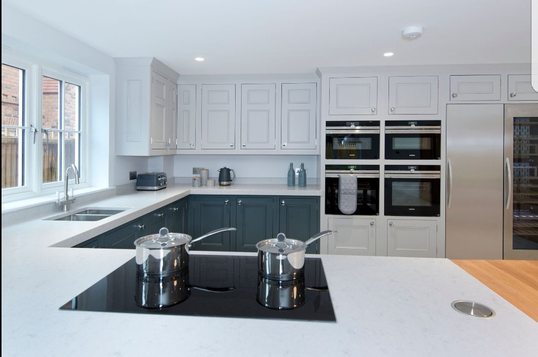 FWorktops's tweet photo. Beautiful kitchen designed by @WedgewoodHomes we love seeing the final outcome of kitchens we supply worktops for especially seeing new trends. This has 60mm Lagoon Suede #silestone tops 👌 #interiordesign #quartzkitchens #kitchendesign #worktops #southeastengland https://t.co/wg2q58p3Pn