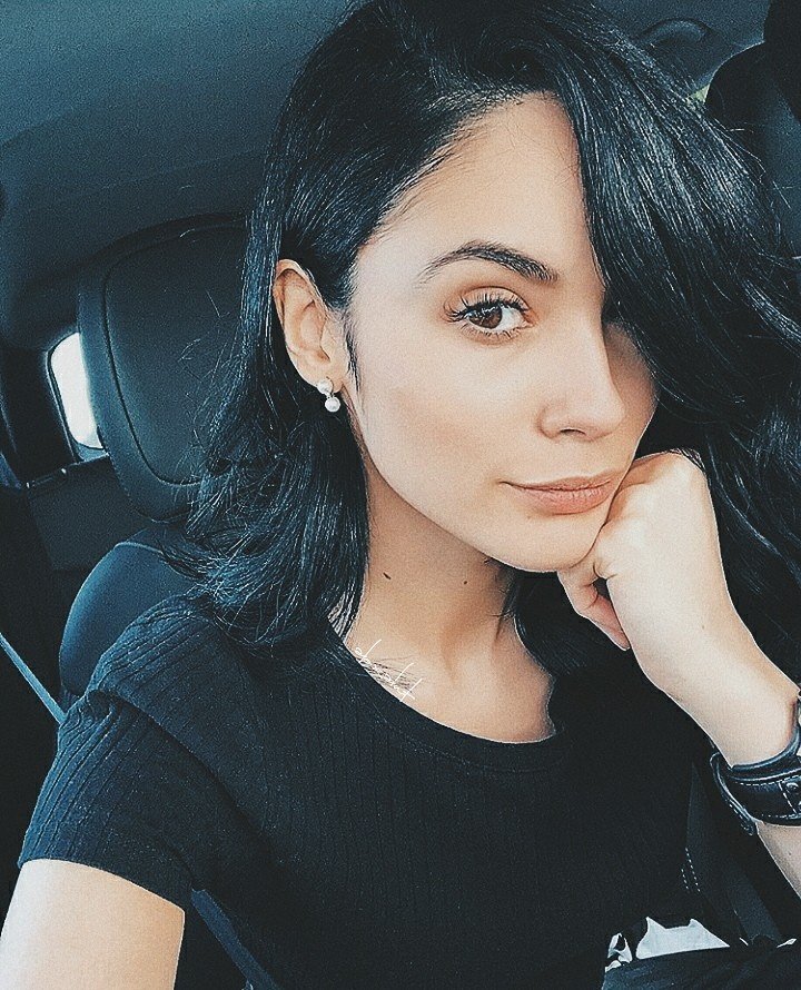 AlexaPomalesInt's tweet photo. Feliz inicio de semana #alexaticos @ALEXApomales @AlexaPomalesPy @AlexaPomalesBra @AlexaPomalesNYC @Amor_Ningjalexa @JEApomales @AlexaPWorld https://t.co/SEogWTw43w