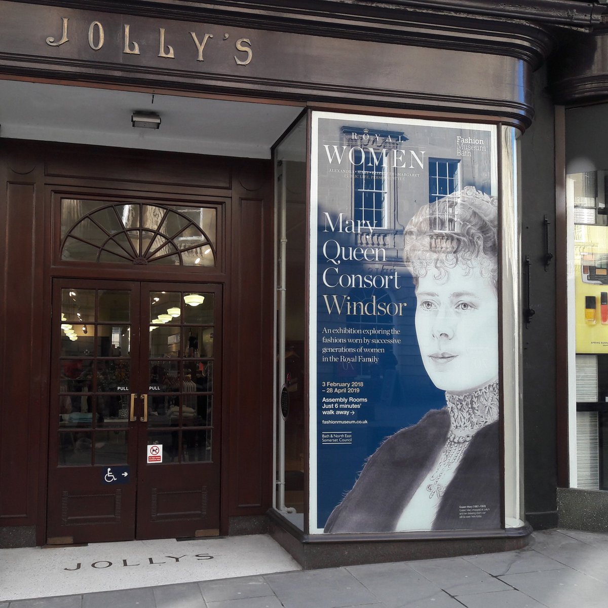 lookatsme's tweet photo. Great to see our campaign hitting the high street! @Fashion_Museum #fashion #royalwomen https://t.co/GwyVxJZtJC