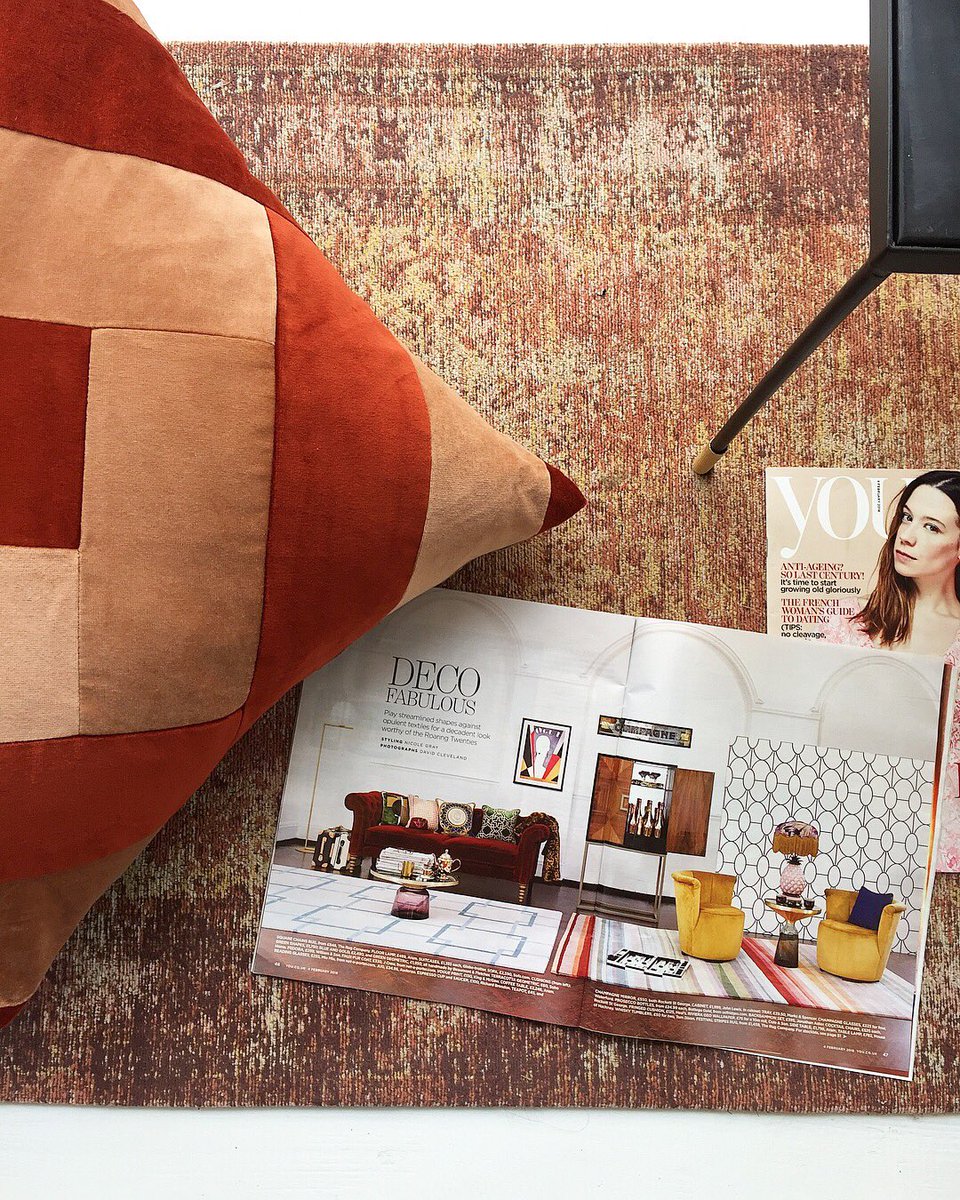 minkinteriors's tweet photo. See our luxury velvet cushions in this seriously stunning feature ‘Deco Fabulous’ in this weekends @YOUMagSocial 👌🏻 + as seen here on our antiqued rug runner with a peek of black oxidised metal side table with brass tips ⚡️ #interiordesign #interiorstyling #homedecor https://t.co/0tnVIwxD0b