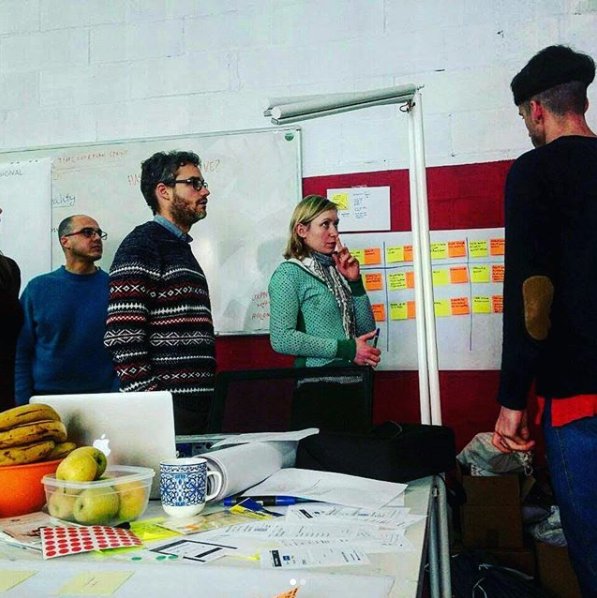 CRECbcn's tweet photo. @sinergics keeps supporting social projects. This time they have helped with the TimeOverflow development, an app to help time banks to organize themselves. It has been created by @coopdevs and @ADBdT. More info at https://t.co/BcSU1daxwZ
#coworkingsocial #barodeviver #barcelona https://t.co/ubO6SGKvZI