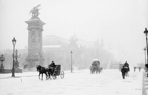 laBnF's tweet photo. Paris sous la neige... Aussi joli aujourd'hui qu'en 1908 ! ❄️A admirer dans @GallicaBnF pour #Gallica20ans https://t.co/s96ZZx6Kix https://t.co/MTMmlZ9v0m