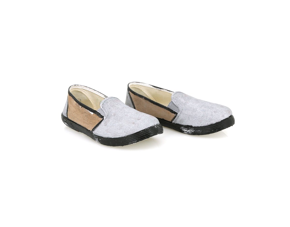 Batakenya's tweet photo. @CapitalFMKenya @SharonKMwangi Do you have a pair of customized Ngomas?
Show us your pair!! Use #BataDesignersApprentice tag @CapitalFMKenya. Stand a chance to win a #Bata Shopping voucher. https://t.co/z6O5zSUxre