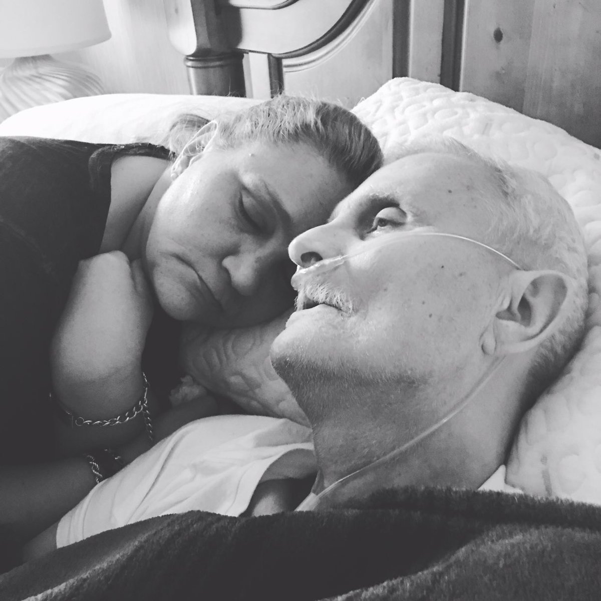 windy_daniels's tweet photo. My last nap with my diddy just before he passed away RIP  My hero    02/04/2018
💙💙💙 https://t.co/4ZCxw3MpJ6