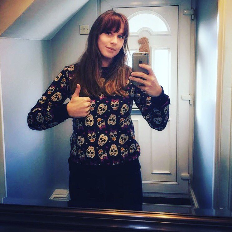 Always lovely to see happy customers 😊 especially when they model it so well 😉 <a href="/AmmoniteAcc/">Claire @ Ammonite Accounts</a> #newtop #happycustomer #thumbsup #crystalpalace #boutique