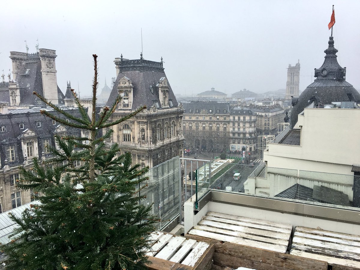 leBHVmarais's tweet photo. Paris sous la neige ! ❤️☃️ https://t.co/UPl5b3axMC