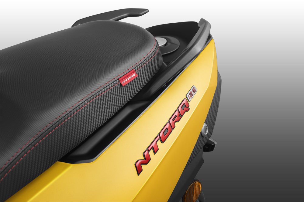 motomadras's tweet photo. Other features of @TVSNTORQ include 12-inch diamond cut alloy wheels, 220 mm front disc brake, fully digital instrument cluster with lap timer and top speed recorder, multi display mode, telescopic suspension, engine kill switch, 22 litres underseat storage and more. https://t.co/V0ACufnZui