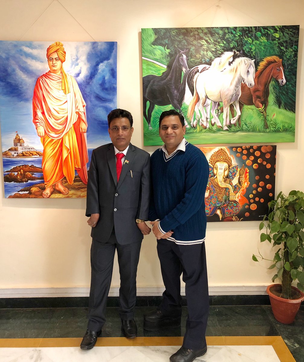 drsitu's tweet photo. Finally got the opportunity to meet dear friend @uttamkrbhardwaj, a #FootArtist #FootPainter, who’s painting exhibition was inaugurated today by MoS PMO @DrJitendraSingh Do visit b/w 5-12 Feb, 11am to 6 pm at #CSOI, Vinay Marg #IMFPA https://t.co/OcNvmx9mDY