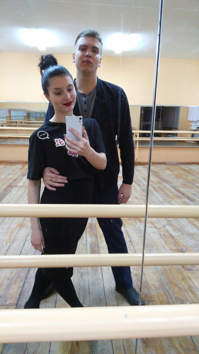 DimkaDii's tweet photo. Впервые выходим в свет в адекватном виде https://t.co/wk57KZ3J1N