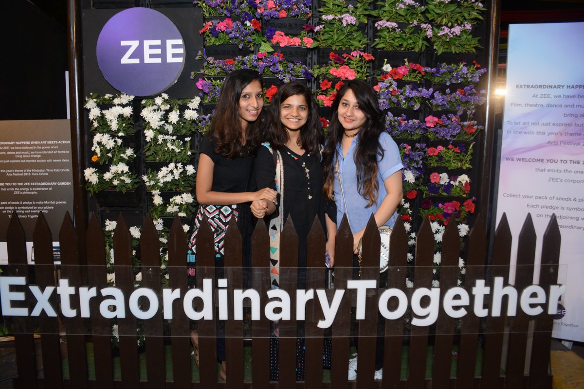ZEECorporate's tweet photo. It's truly inspiring to see so many people pledge their support to make Mumbai greener! If you haven't already, visit us at the ZEE Extraordinary Garden at #HTKGAF2018, collect your packet of seeds, take a selfie, and join in the celebration of being #ExtraordinaryTogether! https://t.co/hSdvmoh6jm