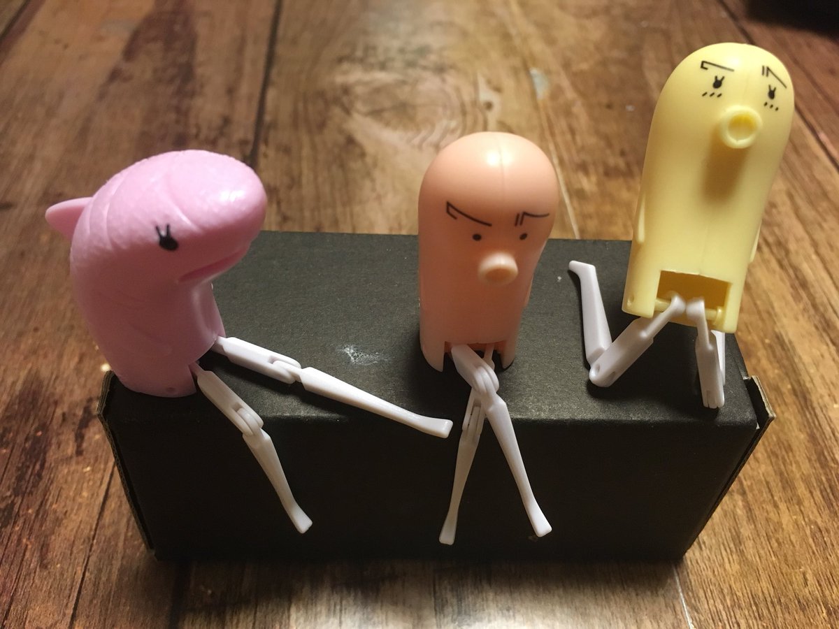 Shimu على تويتر くら寿司の入口にガチャガチャありますね 僕は東村山のしか行ったことありませんがf