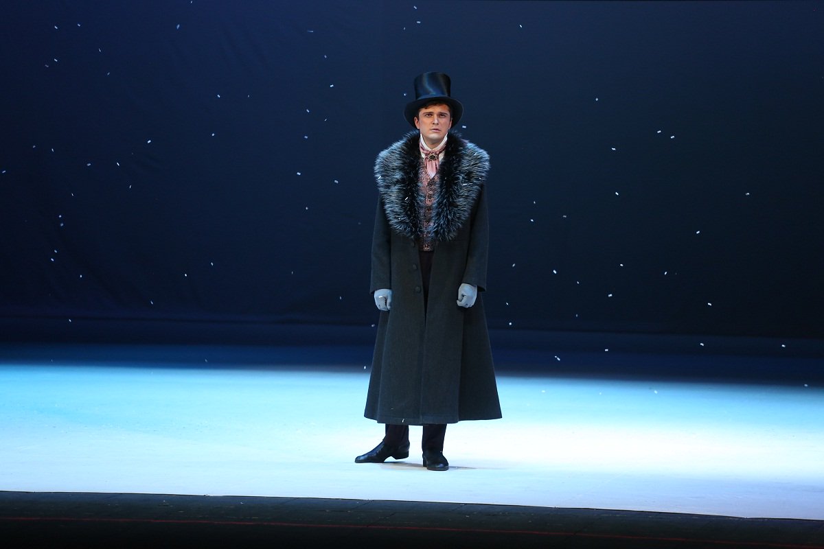 krasopera's tweet photo. Фото с премьеры "Евгения Онегина". https://t.co/bfqdwdCIH5