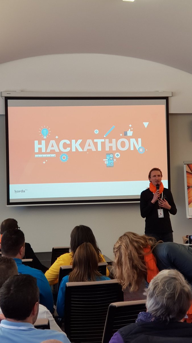 vlidou56's tweet photo. C est parti pour le 1er #Hackathongdt @GDT @alcommault @LydieColin @CedGrosjean @ https://t.co/3EQ5MPQk3I