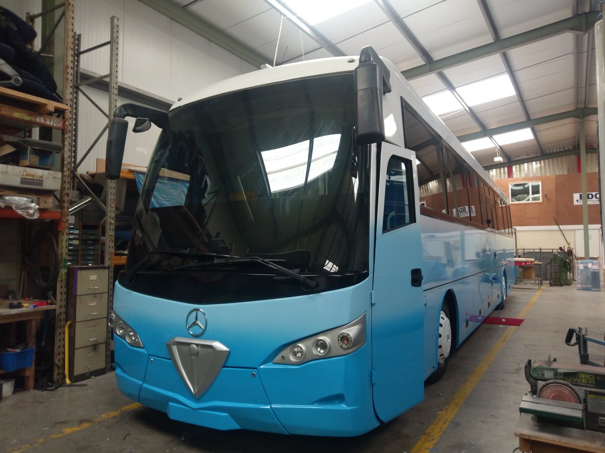 BlkpoolDesign's tweet photo. VIP Coach - 12 luxurious coach seats, 2 bathrooms and server. Although an anonymous client this type of vehicle would be ideally suited to high end corporate travel or a football club. https://t.co/hxHyyWeu6u