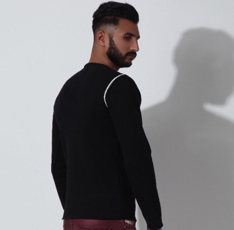 Never forget that it’s the detail which makes the outfit. 
<a href="/KARIMMAHERMENS/">KARIM.MAHER</a> 
#zip #MondayMotivations #Casualstyle 

the-clothinglounge.com/karim-maher-ra…