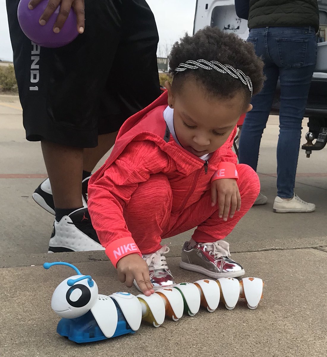 mvabadie's tweet photo. Everyone was excited to see the @WaxahachieISD Bookmobile at the #wisdstemexpo2018 Thank you to our amazing librarians for engaging so many families with STEAM and literacy! 👍🏻📚❤️ https://t.co/Yxzi2890xB