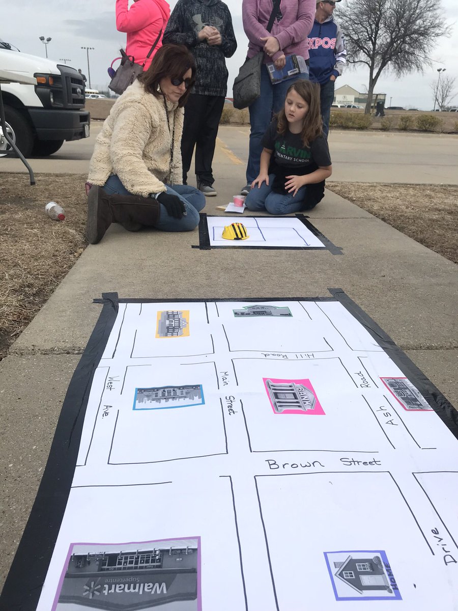 mvabadie's tweet photo. Everyone was excited to see the @WaxahachieISD Bookmobile at the #wisdstemexpo2018 Thank you to our amazing librarians for engaging so many families with STEAM and literacy! 👍🏻📚❤️ https://t.co/Yxzi2890xB